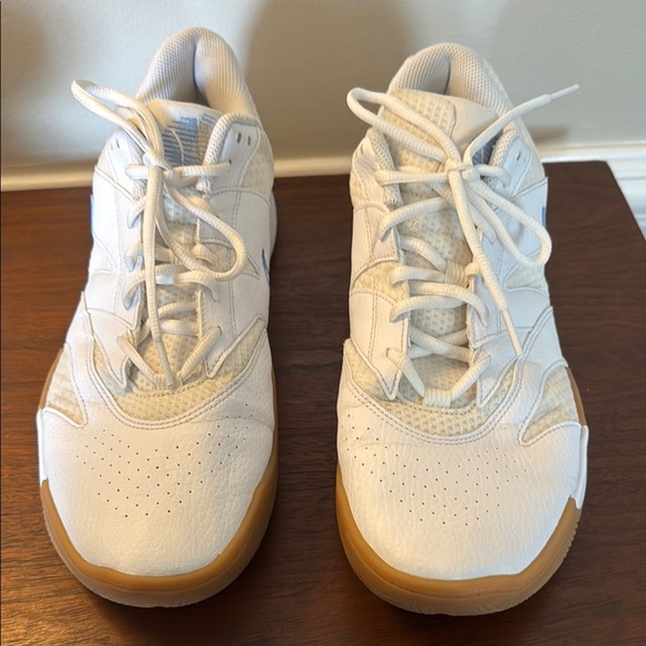 Nike White and Blue Low-Top Athletic Sneakers Tennis Court - Picture 2 of 7